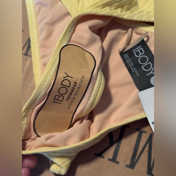 Cotton On Body Refined High Side Brazilian Bikini Bottom in Sunshine Rib - Picture 8 of 9